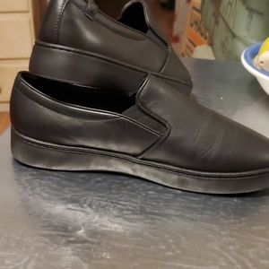 Vionic Pro Slip on shoes